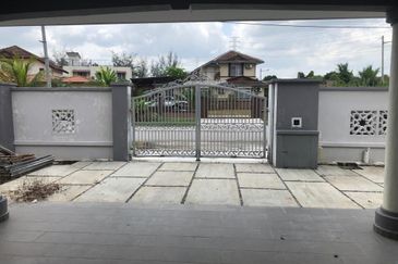 Taman Tasik Semenyih (Lake Residence)