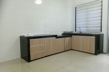 Double Storey Terrace House at Taman Impian Murni Seksyen 30, Shah Alam for Sale!