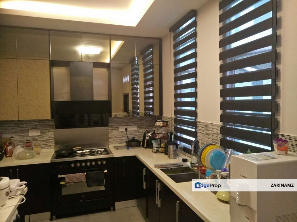 Beautiful House for SALE! 3Storey Terrace House at Seksyen 7 Bangi Avenue for Sale!, Selangor, Bangi