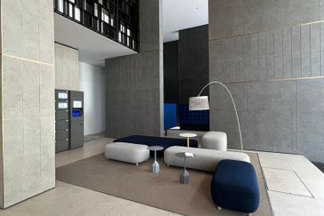 Lakefront Condominium | Emerald Hills @ Alam Damai