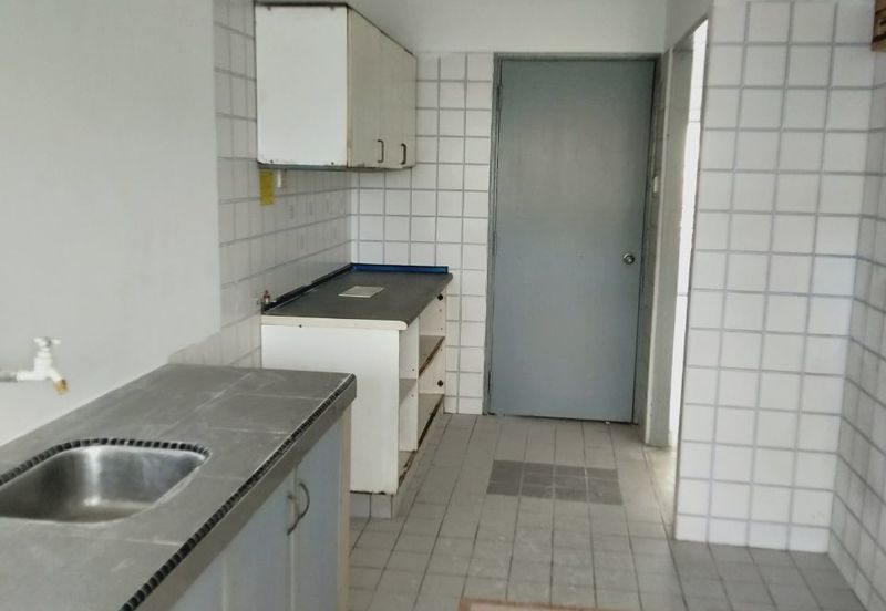 BHOT DEAL! Block C Desa Pandan, K. Lumpur for Sale!