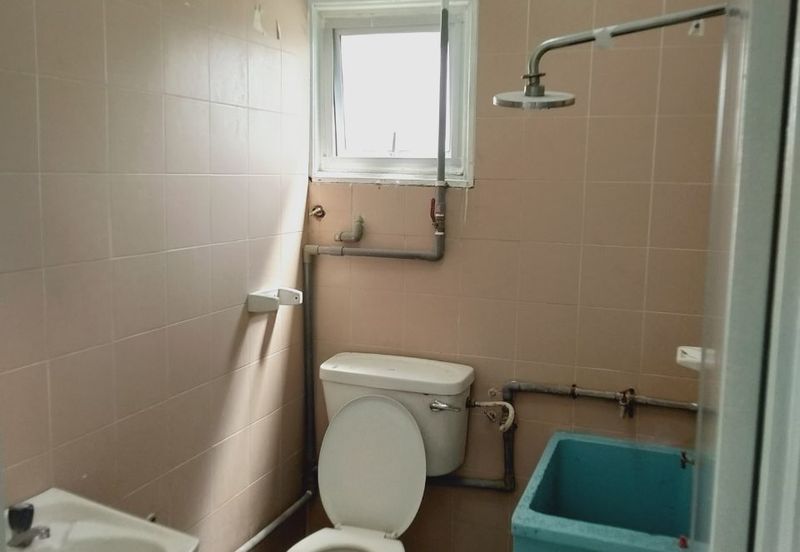 BHOT DEAL! Block C Desa Pandan, K. Lumpur for Sale!