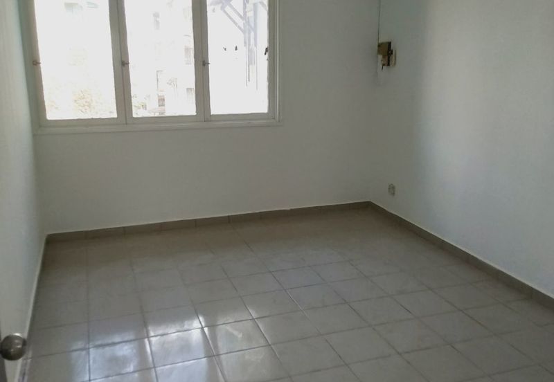 BHOT DEAL! Block C Desa Pandan, K. Lumpur for Sale!