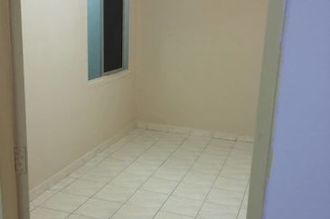 Apartment Mawar, Taman Sutera