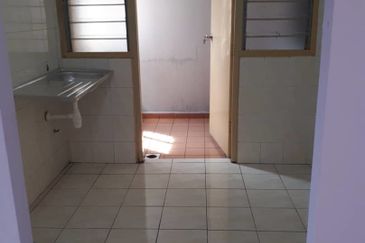 Apartment Mawar, Taman Sutera
