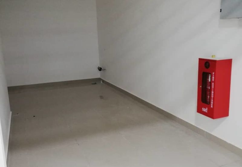 HOT DEAL! Retail Space Legasi Kg Bharu for Sale!