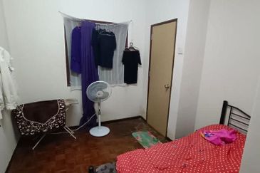 HOT DEAL! Double Storey Terrace Taman Kesumba Rawang for Sale!