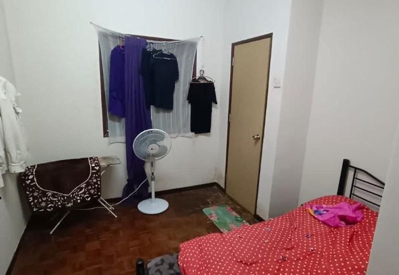 HOT DEAL! Double Storey Terrace Taman Kesumba Rawang for Sale!