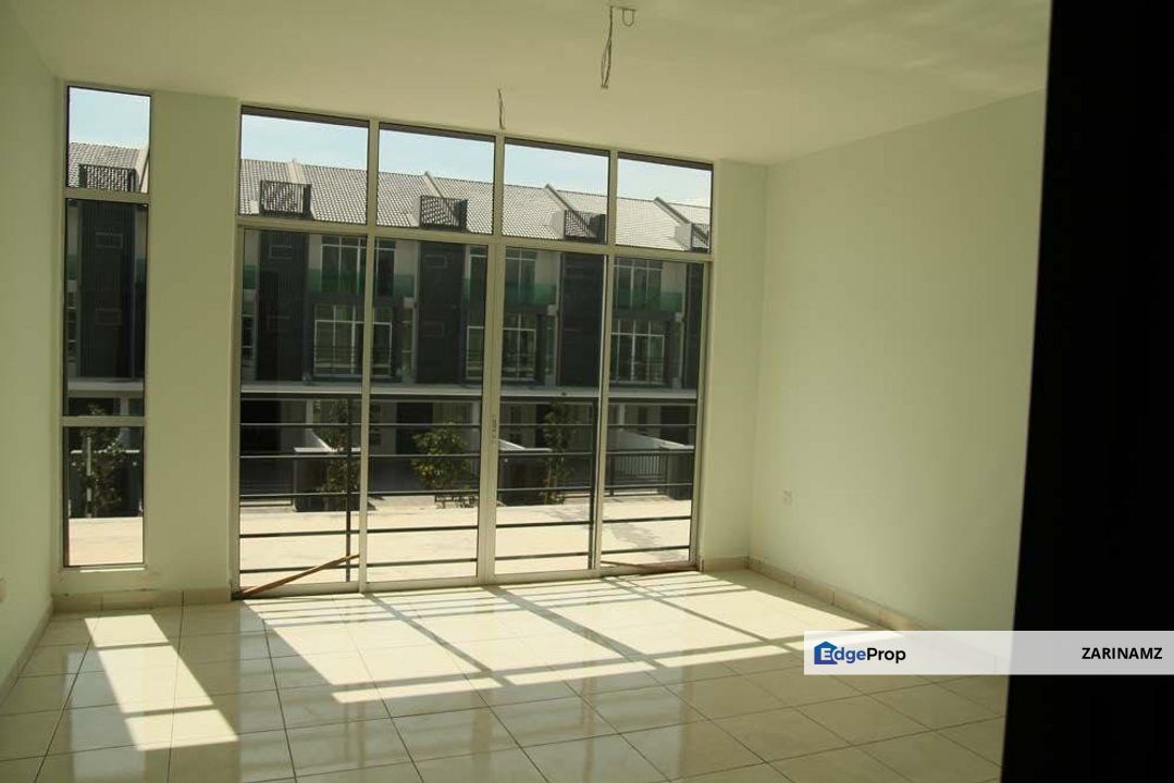 BEST DEAL! 3Storey Terrace House at Bangi Avenue for Rent!, Selangor, Bangi