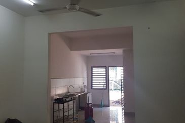 HOT DEAL! Double Storey Terrace Bandar Salak Perdana for Sale!