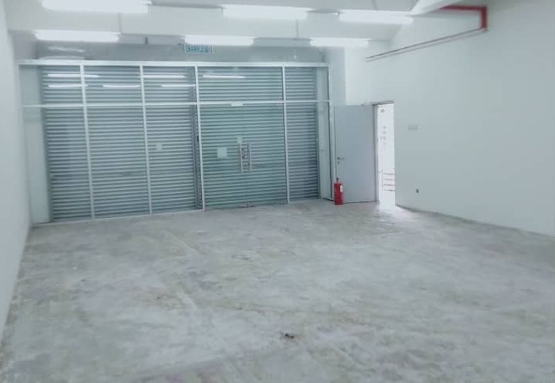 HOT DEAL! SHOPLOT/OFFICE Taman Nirwana Ampang for Rent!