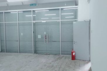HOT DEAL! SHOPLOT/OFFICE Taman Nirwana Ampang for Rent!