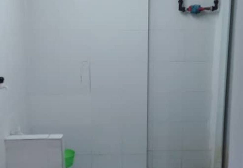 HOT DEAL! SHOPLOT/OFFICE Taman Nirwana Ampang for Rent!