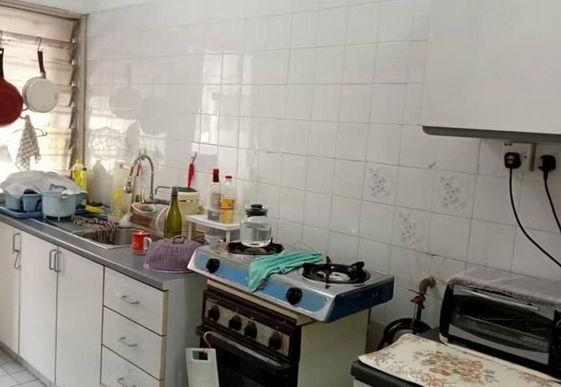 HOT DEAL! Baiduri Apartment Desa Pandan for Sale!