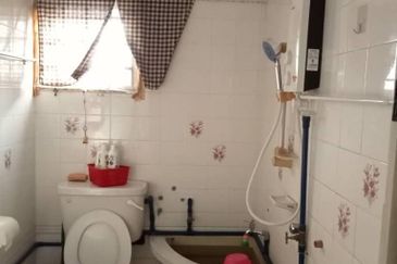 HOT DEAL! Baiduri Apartment Desa Pandan for Sale!