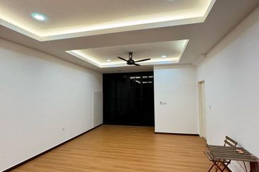 New House Double Storey, Bdr Sri Sendayan, Seremban for Rent!