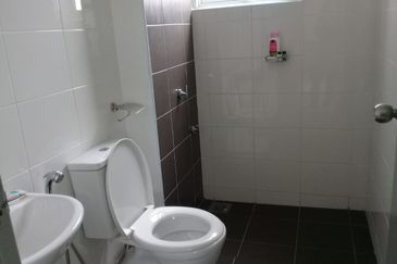 Fully Furnished! Condo Studio Dwi Precint 15, Putrajaya for Rent!