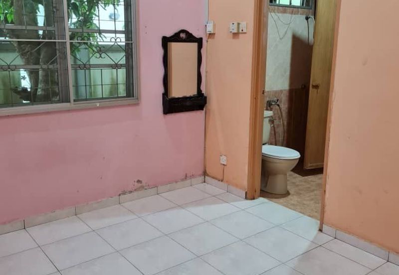 BEST DEAL! Bungalow at Taman Bangi Villa, Bangi for Rent!