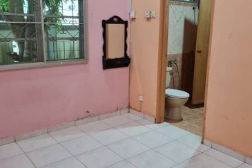 BEST DEAL! Bungalow at Taman Bangi Villa, Bangi for Rent!