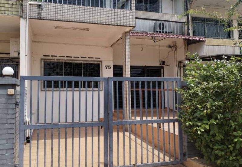 Taman Taynton (Taynton View)