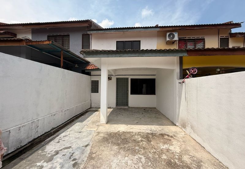 Double Storey Terrace House @Bandar Seremban Selatan, Senawang for Sale!