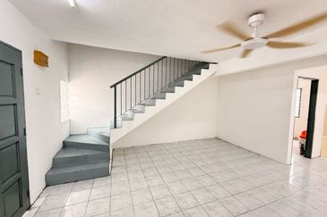 Double Storey Terrace House @Bandar Seremban Selatan, Senawang for Sale!