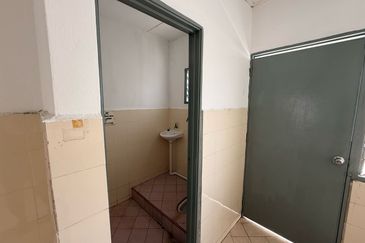 Double Storey Terrace House @Bandar Seremban Selatan, Senawang for Sale!