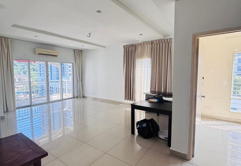 FREEHOLD! Corner Unit! Renovated! GAYA Apartment at Melawati for Sale!