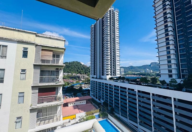 FREEHOLD! Corner Unit! Renovated! GAYA Apartment at Melawati for Sale!