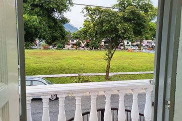 Double Storey Terrace House @Taman Putra, Ampang for Sale!