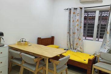 Double Storey Terrace House @Taman Putra, Ampang for Sale!