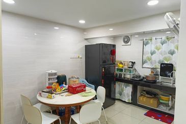 Double Storey Terrace House @Taman Putra, Ampang for Sale!