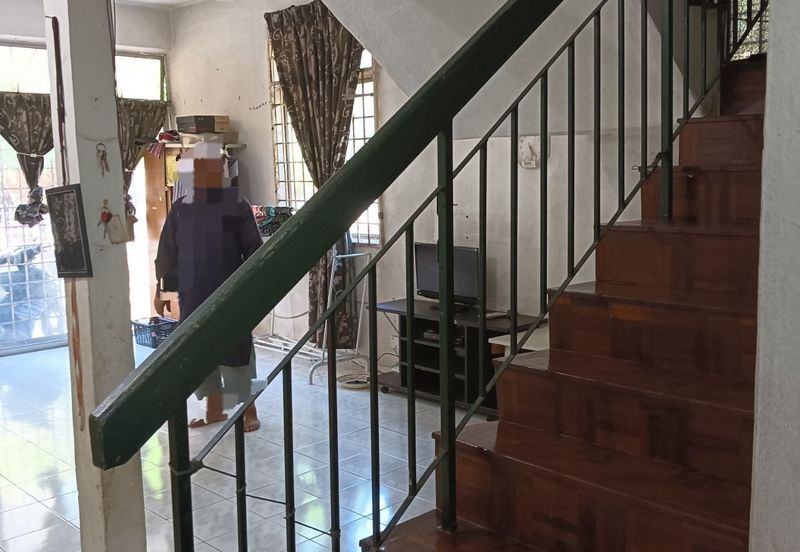 Corner lot! Double Storey Terrace House at Taman Seroja, Bandar Baru Salak Tinggi, Sepang for Sale!