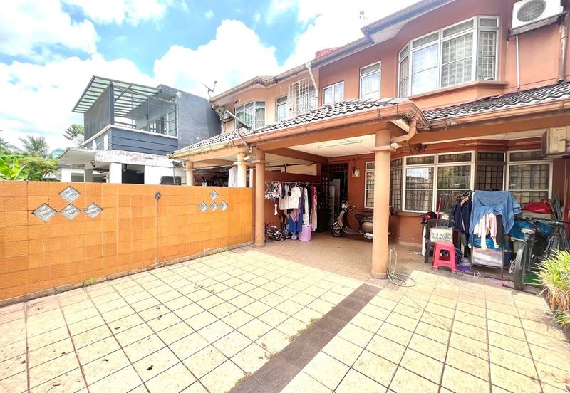 Double Storey Terrace House at Bandar Kinrara BK5 Puchong for Sale!