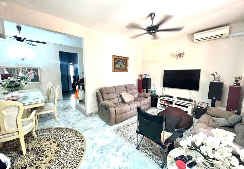 Double Storey Terrace House at Bandar Kinrara BK5 Puchong for Sale!