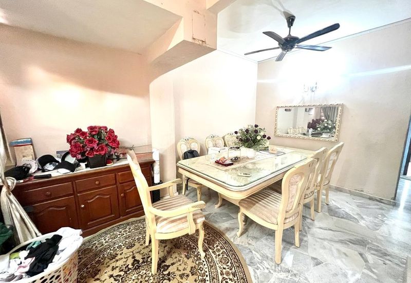 Double Storey Terrace House at Bandar Kinrara BK5 Puchong for Sale!