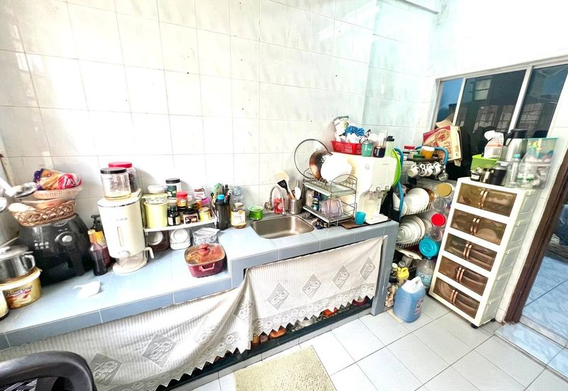 Double Storey Terrace House at Bandar Kinrara BK5 Puchong for Sale!