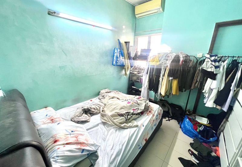 Double Storey Terrace House at Bandar Kinrara BK5 Puchong for Sale!