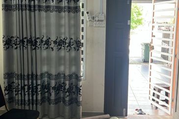 Freehold! Single Storey Terrace House End Lot! Taman Pinang Impian, Melaka for Sale!
