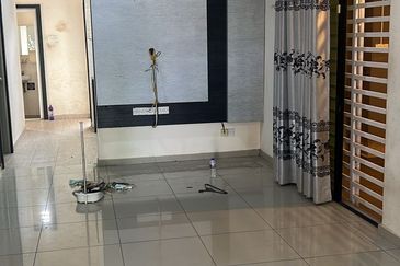 Freehold! Single Storey Terrace House End Lot! Taman Pinang Impian, Melaka for Sale!