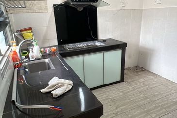 Freehold! Single Storey Terrace House End Lot! Taman Pinang Impian, Melaka for Sale!