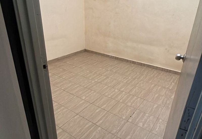 Freehold! Single Storey Terrace House End Lot! Taman Pinang Impian, Melaka for Sale!