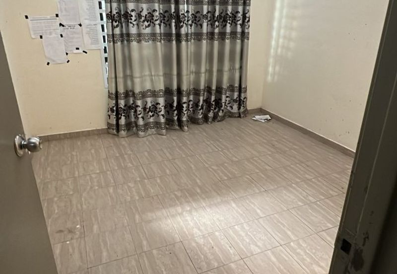 Freehold! Single Storey Terrace House End Lot! Taman Pinang Impian, Melaka for Sale!