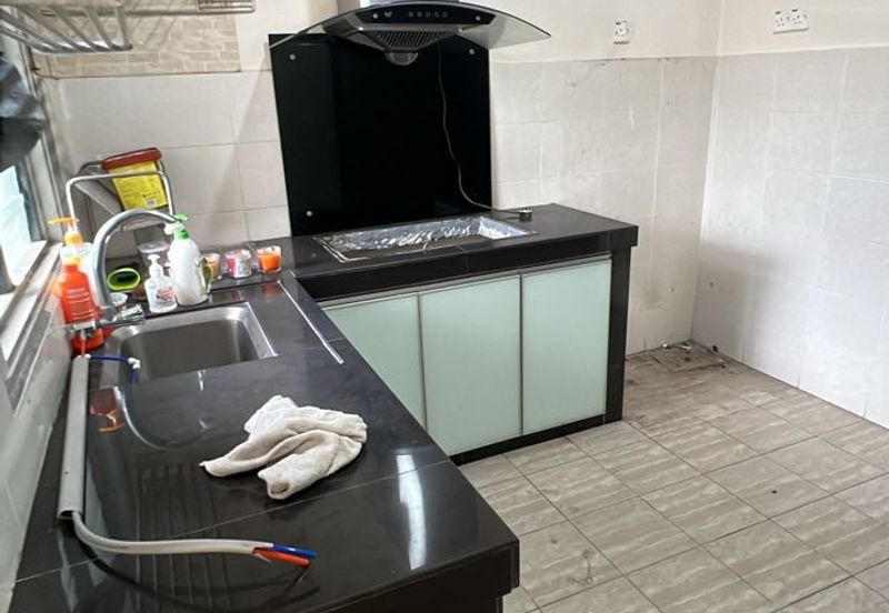 Freehold! Single Storey Terrace House End Lot! Taman Pinang Impian, Melaka for Sale!