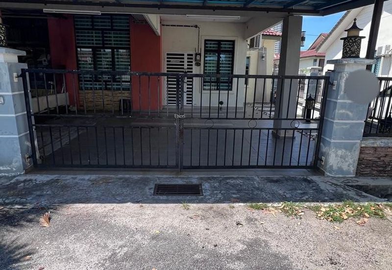 Freehold! Single Storey Terrace House End Lot! Taman Pinang Impian, Melaka for Sale!