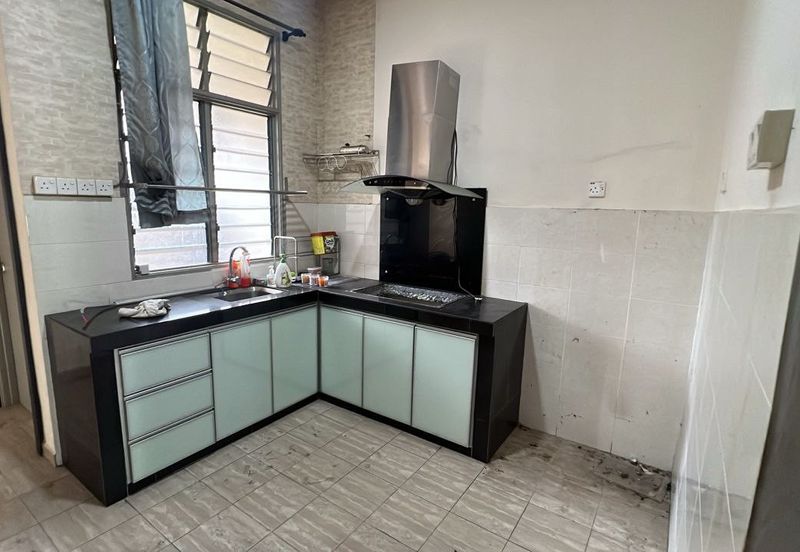 Freehold! Single Storey Terrace House End Lot! Taman Pinang Impian, Melaka for Sale!