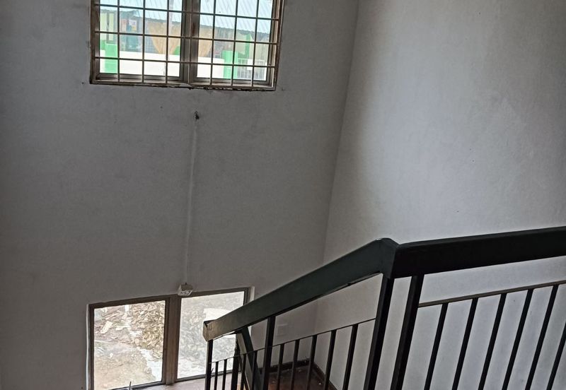 Corner lot! Double Storey Terrace Taman Seroja, Bandar Baru Salak Tinggi, Sepang for Sale Below MV!