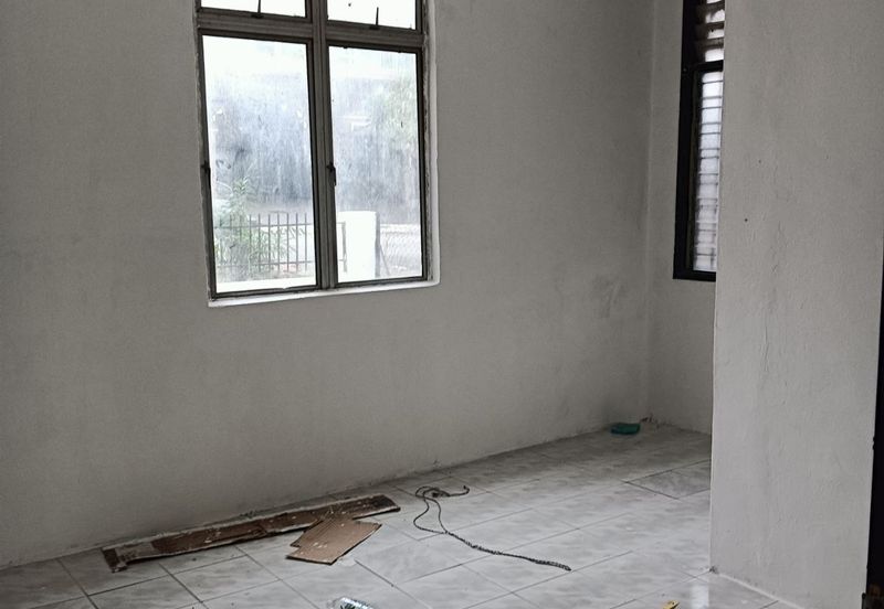 Corner lot! Double Storey Terrace Taman Seroja, Bandar Baru Salak Tinggi, Sepang for Sale Below MV!