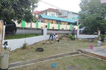 Corner lot! Double Storey Terrace Taman Seroja, Bandar Baru Salak Tinggi, Sepang for Sale Below MV!