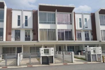 Townhouse Casscadia Taman Tasik Prima, Puchong for Rent!